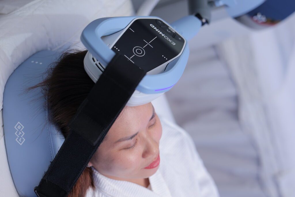 Công nghệ Exomind kích thích từ trường xuyên sọ hỗ trợ giảm cân tự nhiên và cải thiện giấc ngủ.